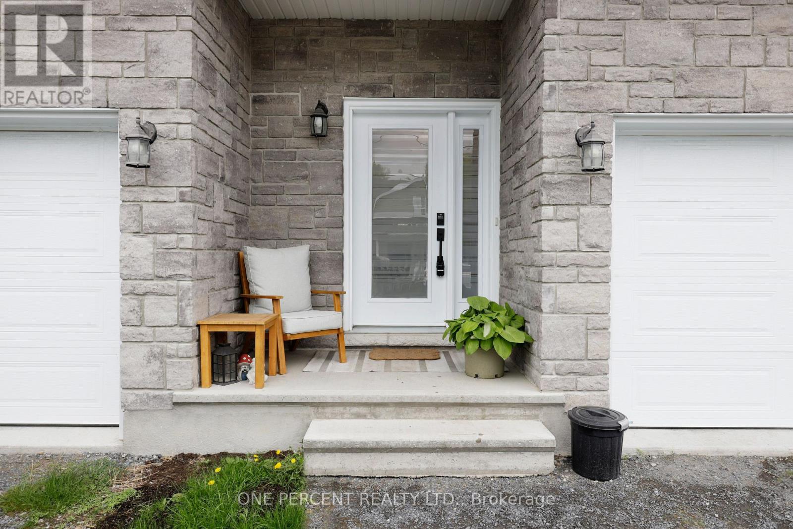 8d George Street, North Stormont, Ontario  K0A 1R0 - Photo 2 - X13206882