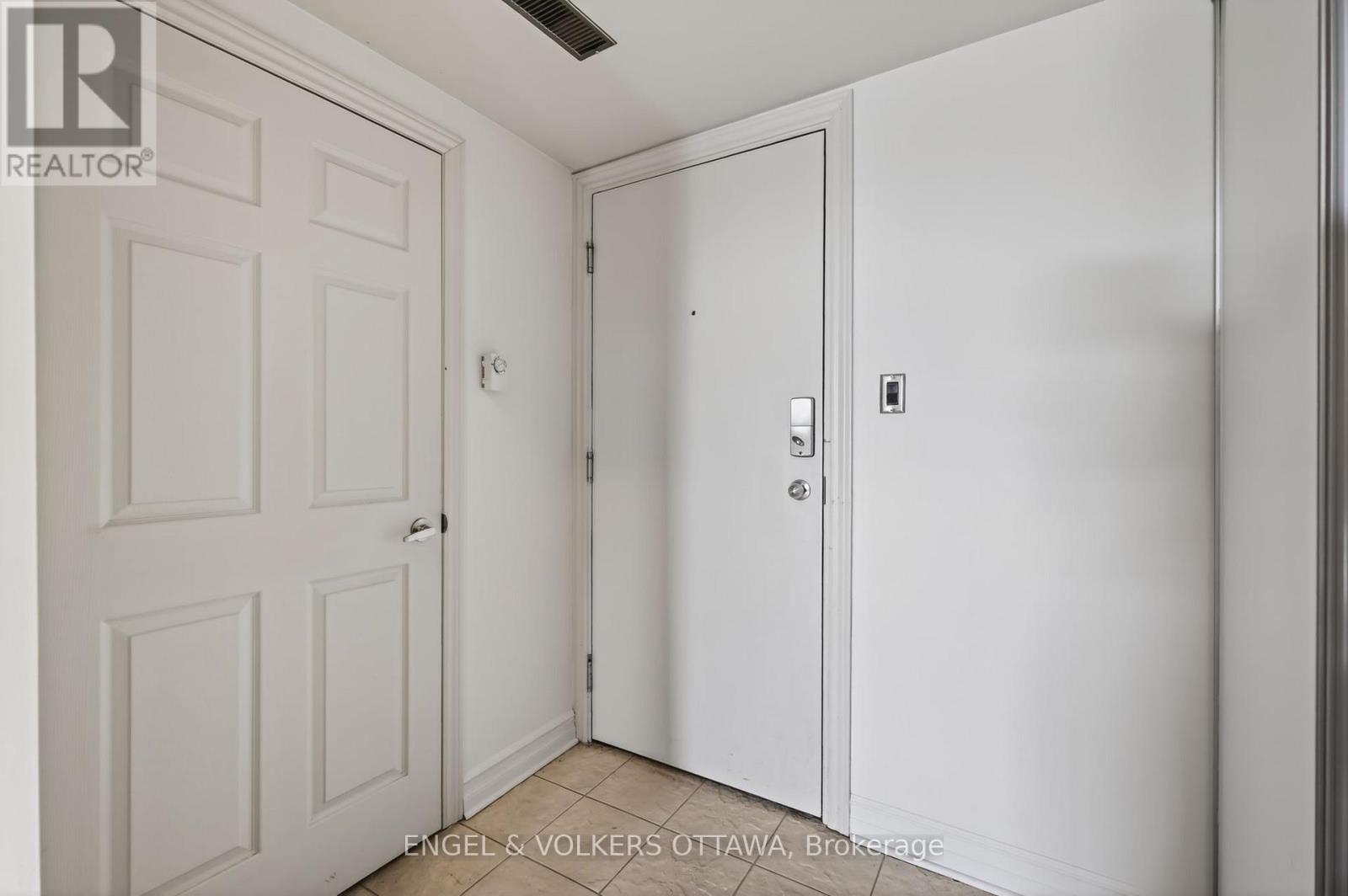 401 - 711 Churchill Avenue, Ottawa, Ontario  K1Z 7J9 - Photo 4 - X13206930