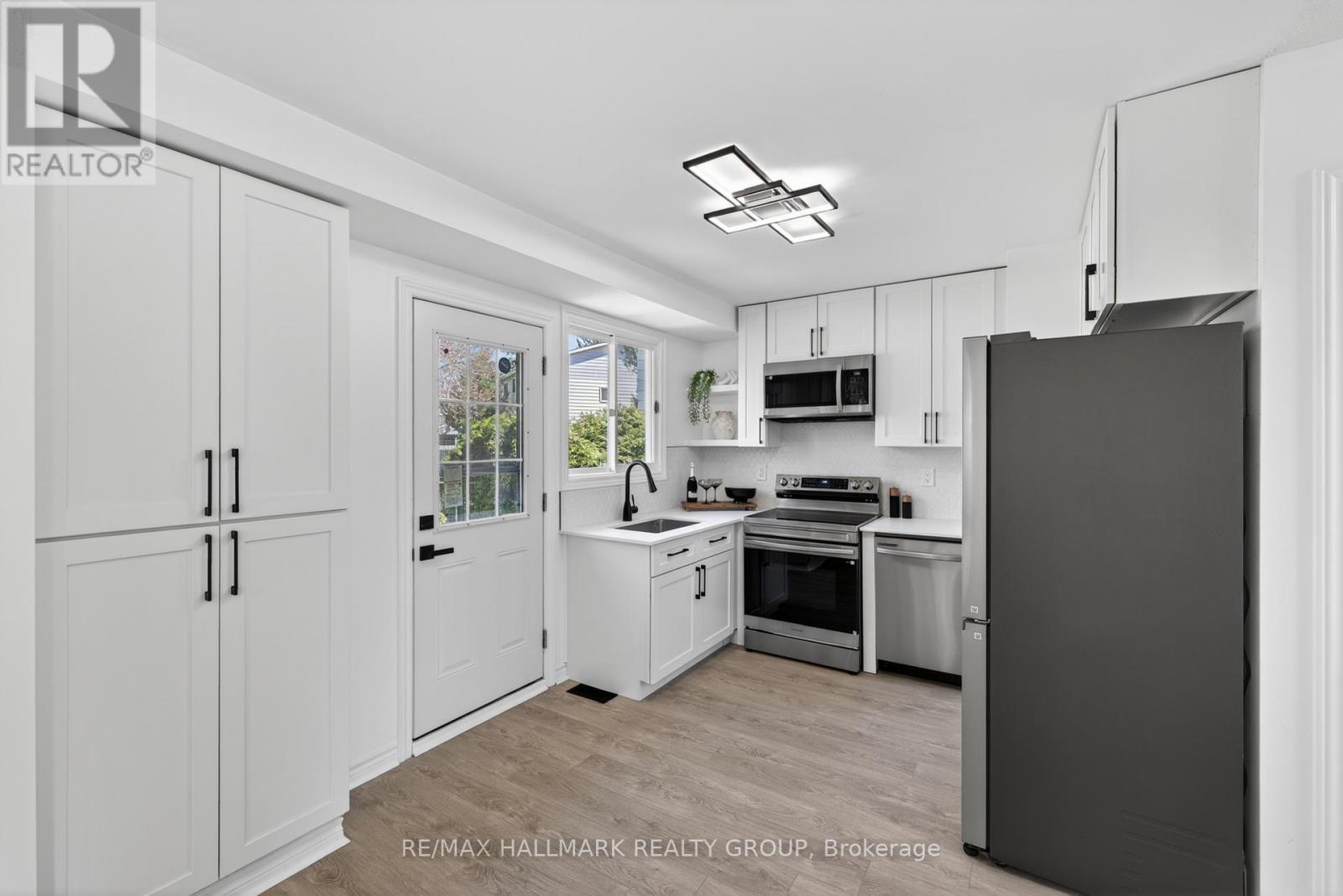 226 Old Colony Road, Ottawa, Ontario  K2L 1M7 - Photo 15 - X13206936