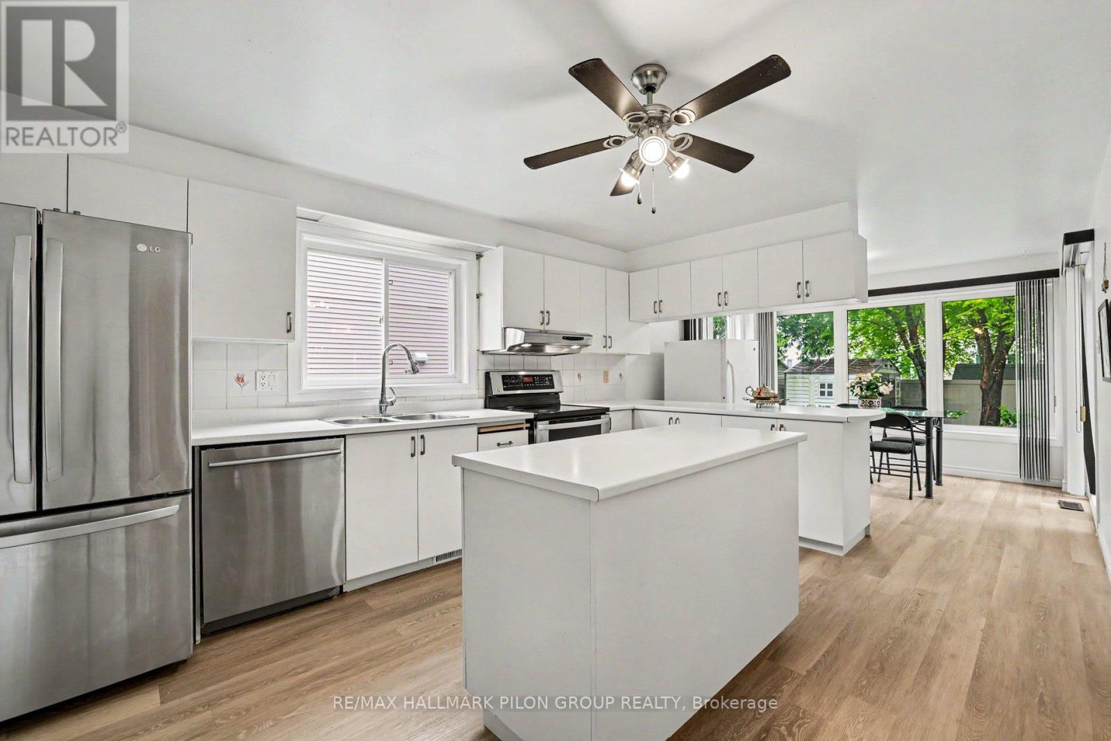 1674 Sansonnet Street, Ottawa, Ontario  K1C 5Y6 - Photo 10 - X13207140