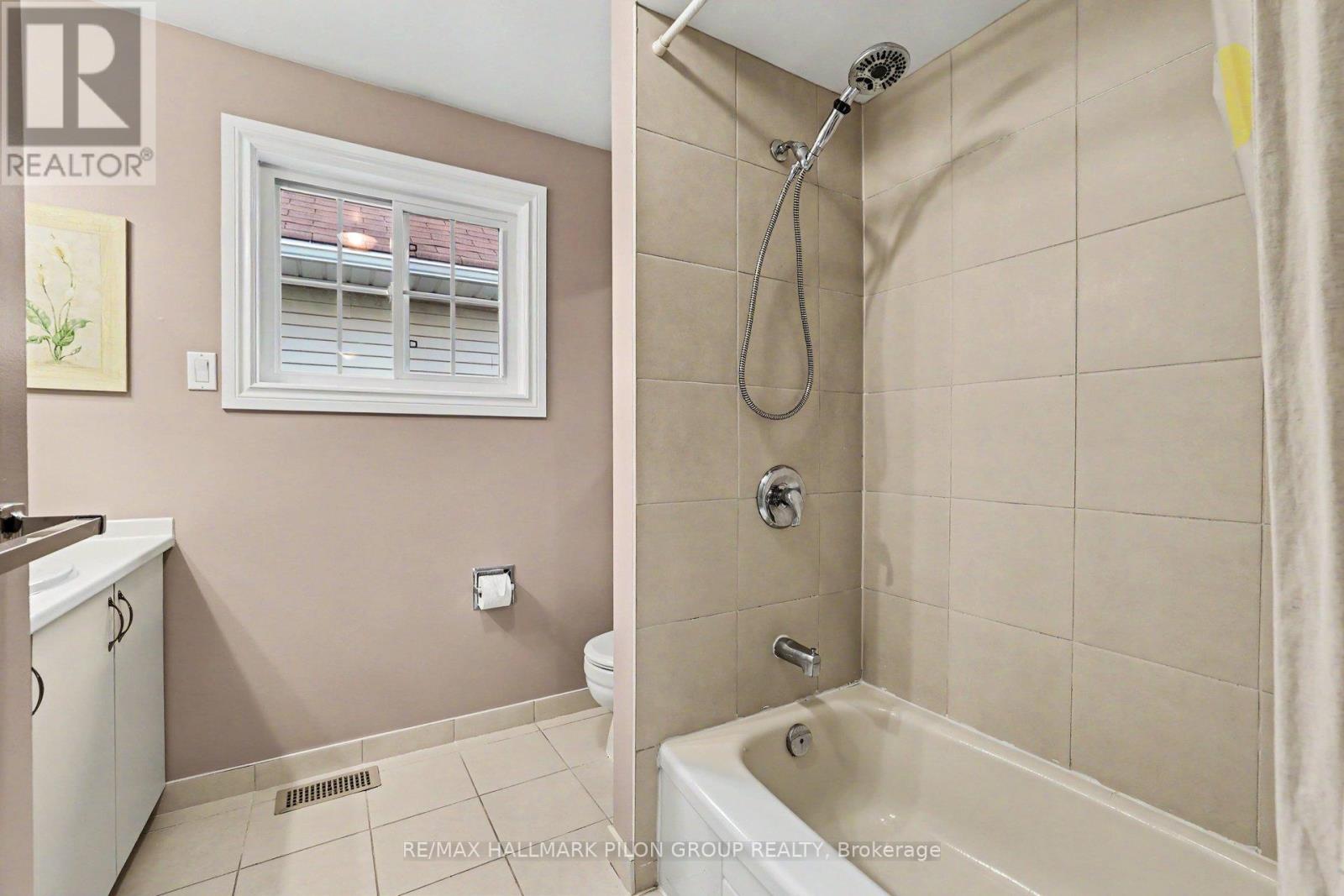 1674 Sansonnet Street, Ottawa, Ontario  K1C 5Y6 - Photo 24 - X13207140