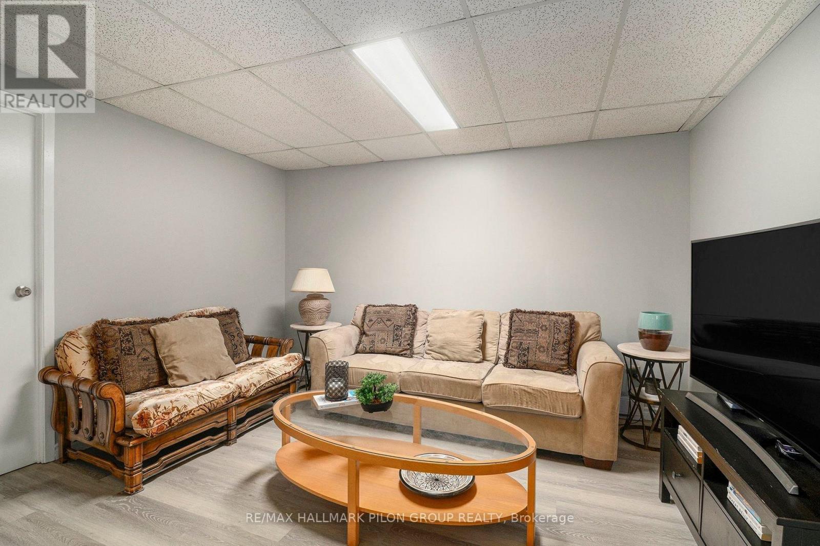 1674 Sansonnet Street, Ottawa, Ontario  K1C 5Y6 - Photo 27 - X13207140