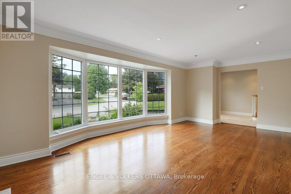 23 Biscayne Crescent, Ottawa, Ontario  K2E 5R9 - Photo 8 - X13207554