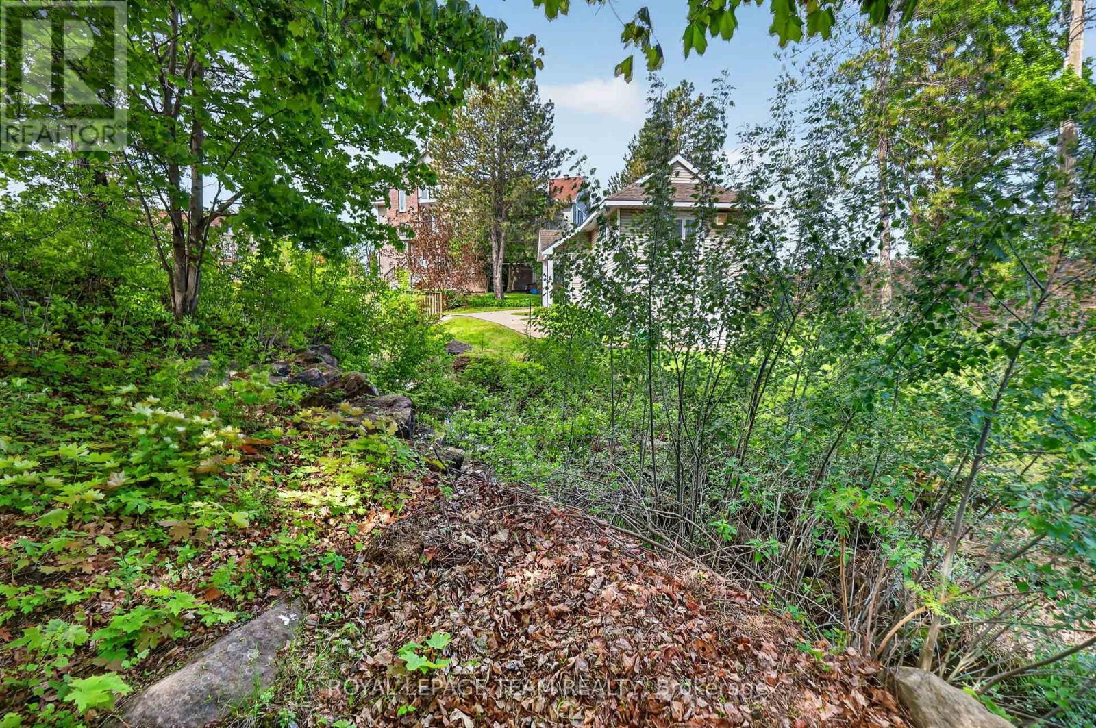 4 Mill Hill Road, Ottawa, Ontario  K2H 9N4 - Photo 29 - X13207666