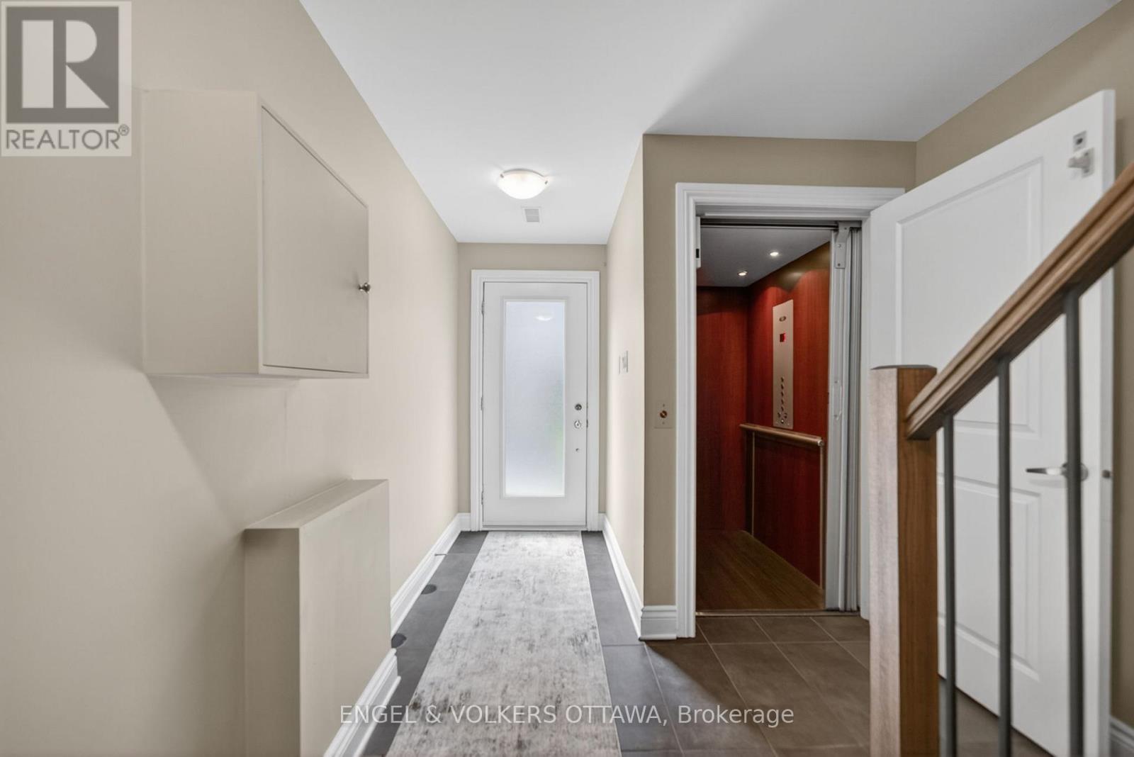 1896 Carling Avenue, Ottawa, Ontario  K2A 1E7 - Photo 5 - X13207852