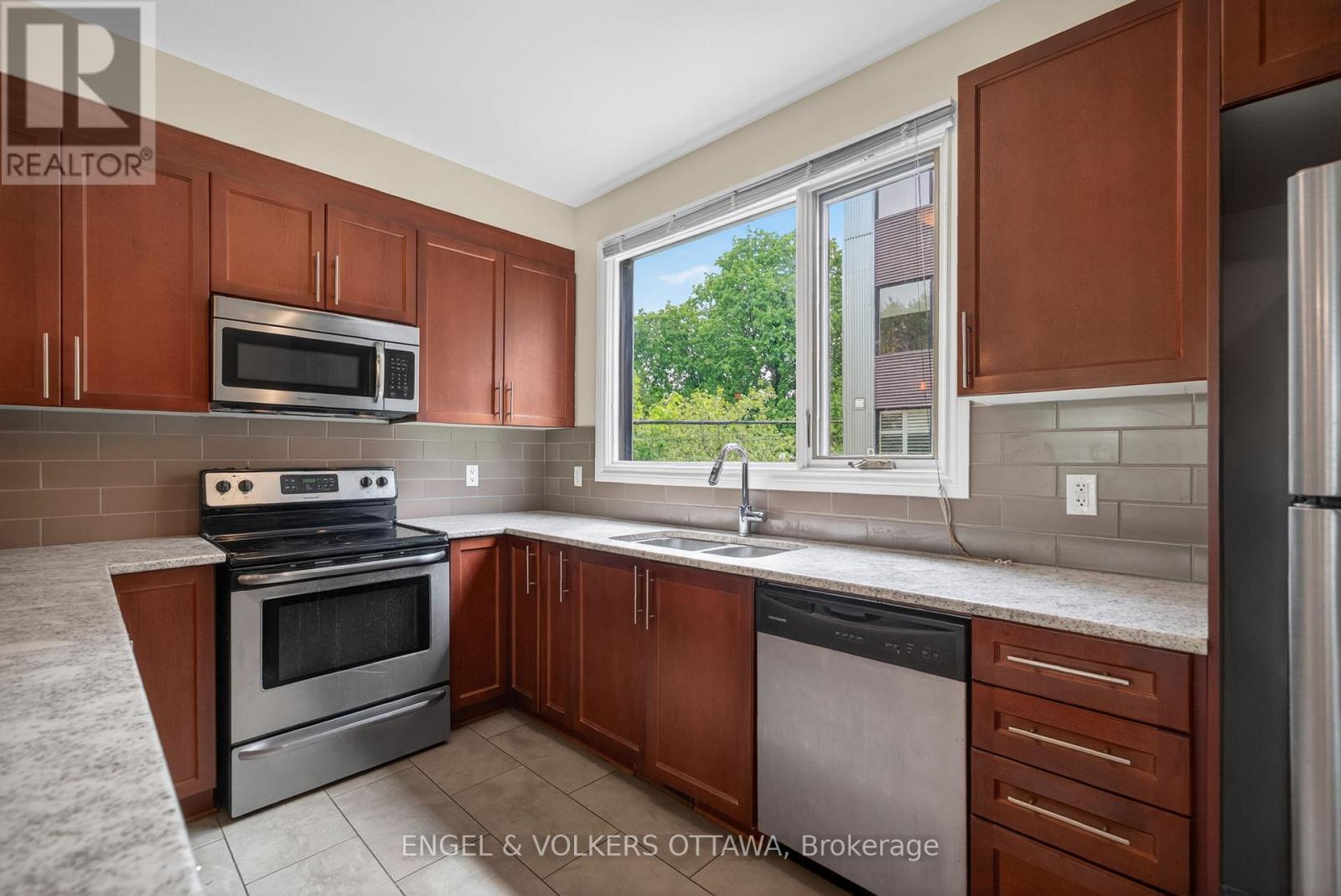 1896 Carling Avenue, Ottawa, Ontario  K2A 1E7 - Photo 8 - X13207852