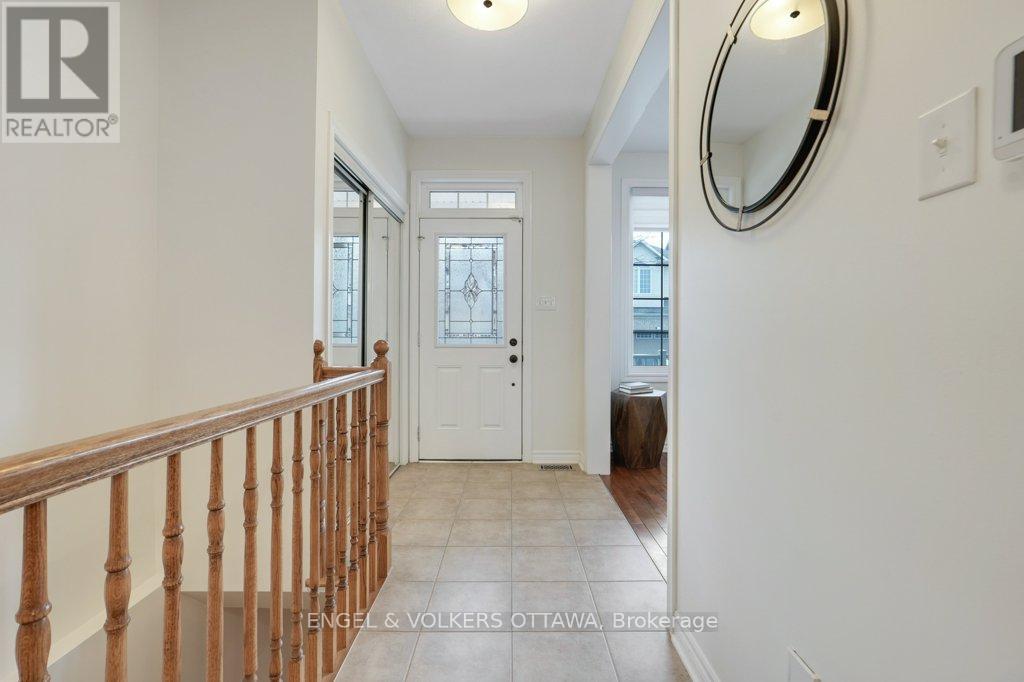 2531 Stone Cove Crescent, Ottawa, Ontario  K2J 0T2 - Photo 2 - X13208426