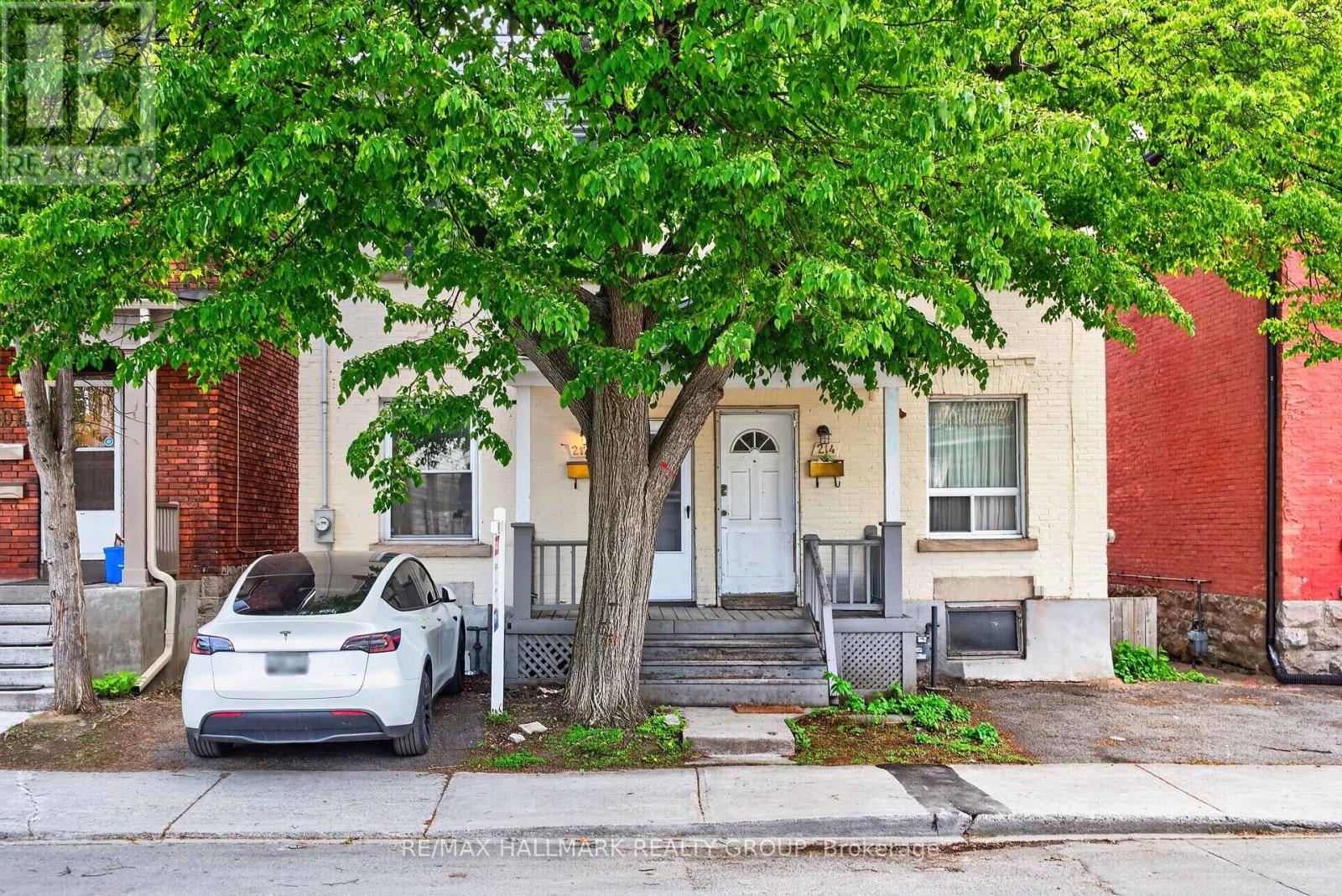 212 ARLINGTON AVENUE, Ottawa, Ontario