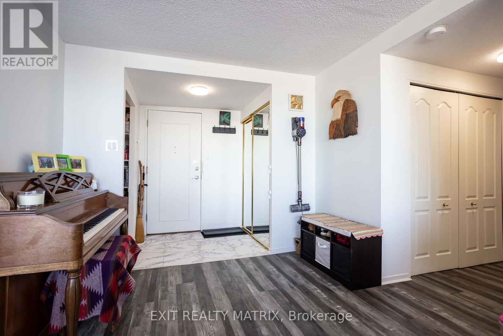 1007 - 2759 Carousel Crescent, Ottawa, Ontario  K1T 2N5 - Photo 8 - X13208944