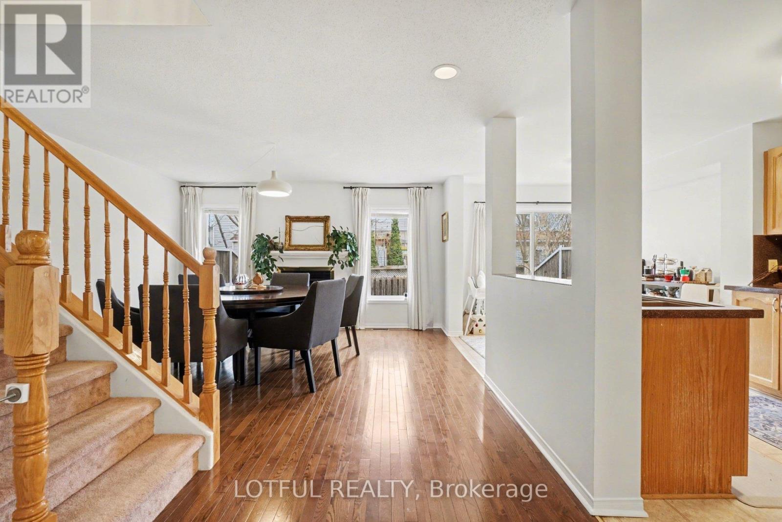 3 Collington Street, Ottawa, Ontario  K2G 6X5 - Photo 5 - X13209278