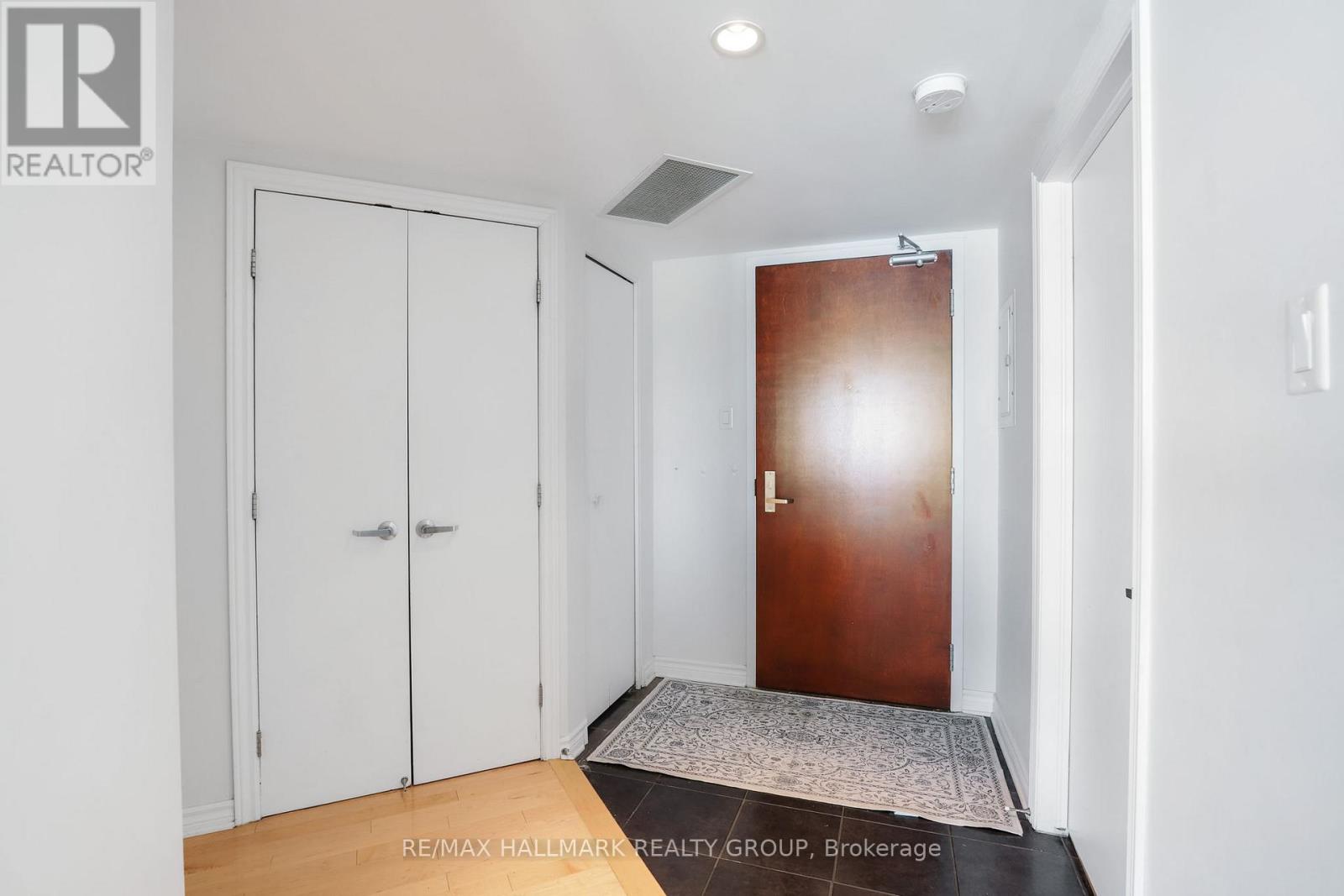 504 - 200 Rideau Street, Ottawa, Ontario  K1N 5Y1 - Photo 5 - X13209500