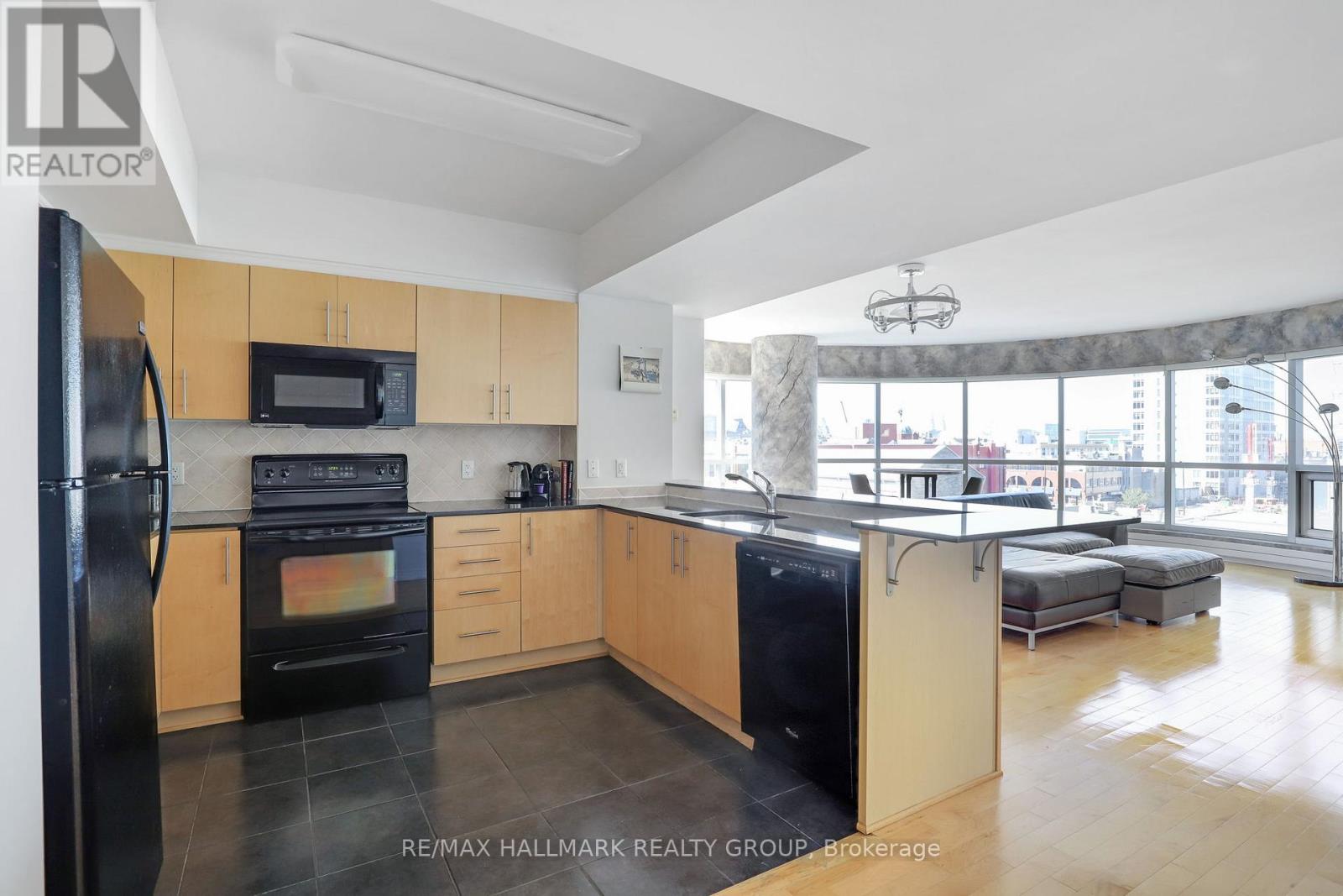 504 - 200 Rideau Street, Ottawa, Ontario  K1N 5Y1 - Photo 6 - X13209500