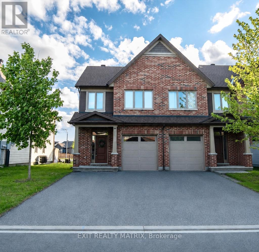 23 DUNCANVILLE STREET, Russell, Ontario