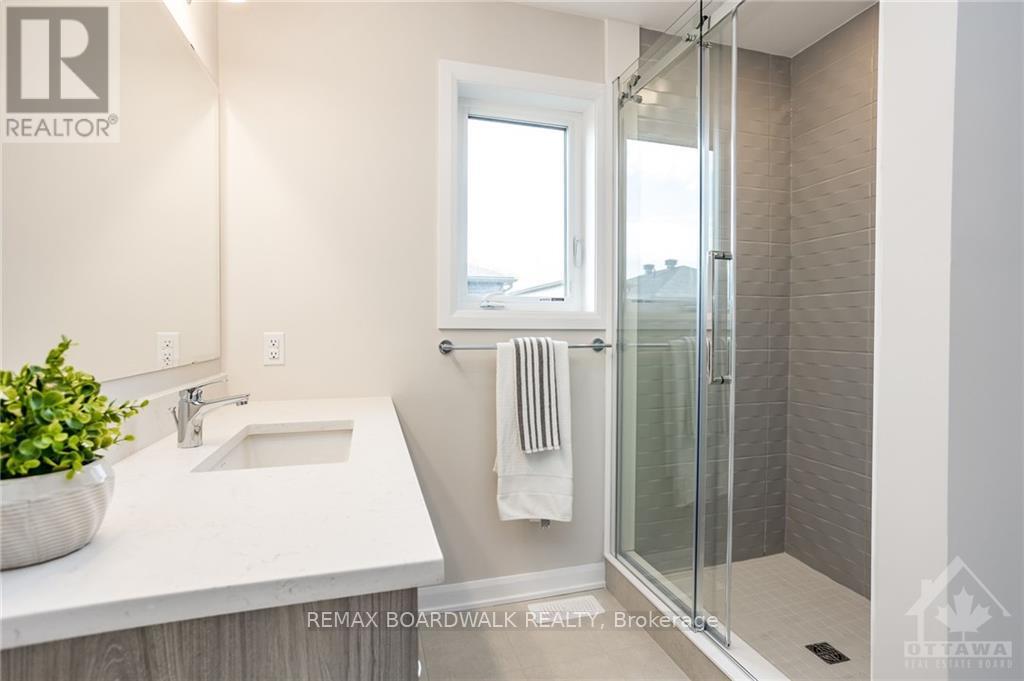 262 Tullaghan Heights, Ottawa, Ontario  K2J 7C2 - Photo 18 - X13209980