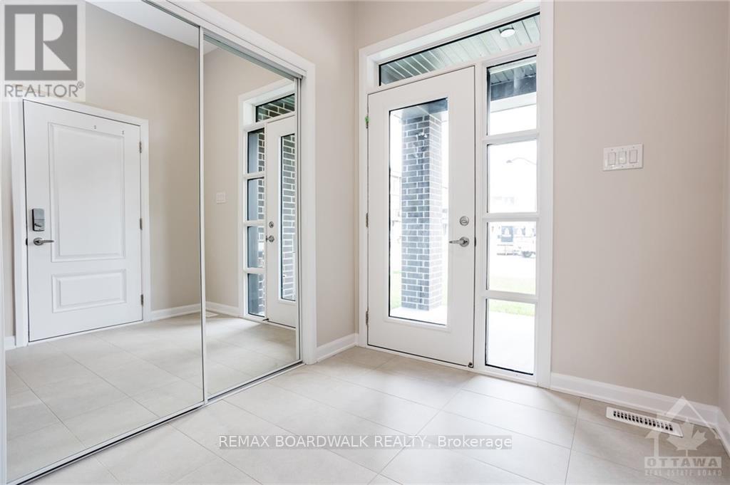 262 Tullaghan Heights, Ottawa, Ontario  K2J 7C2 - Photo 2 - X13209980