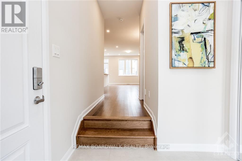 262 Tullaghan Heights, Ottawa, Ontario  K2J 7C2 - Photo 3 - X13209980