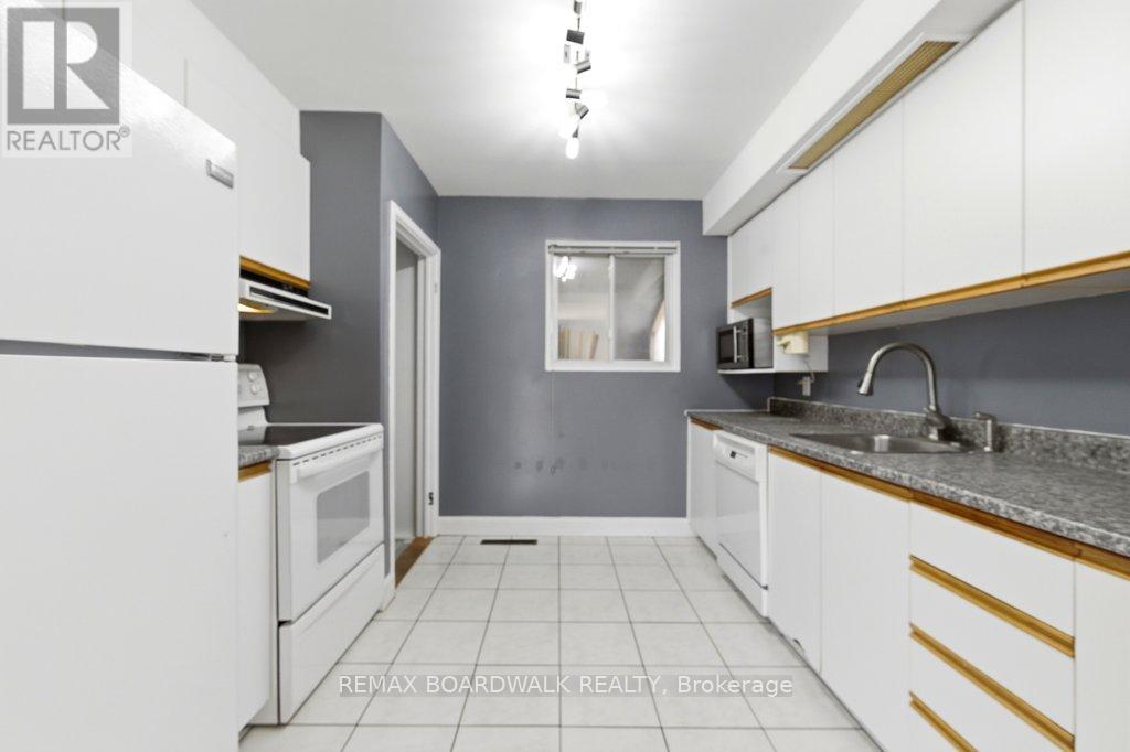 1279 Adirondack Drive, Ottawa, Ontario  K2C 2V7 - Photo 12 - X13210110