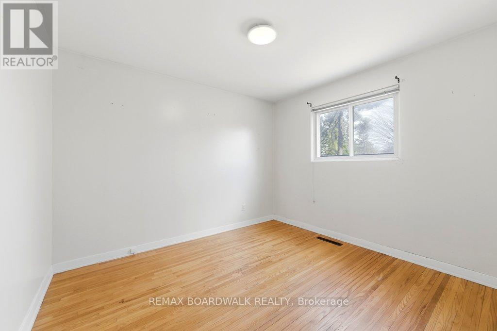 1279 Adirondack Drive, Ottawa, Ontario  K2C 2V7 - Photo 17 - X13210110