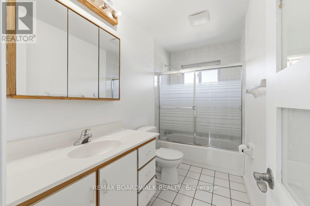1279 Adirondack Drive, Ottawa, Ontario  K2C 2V7 - Photo 19 - X13210110