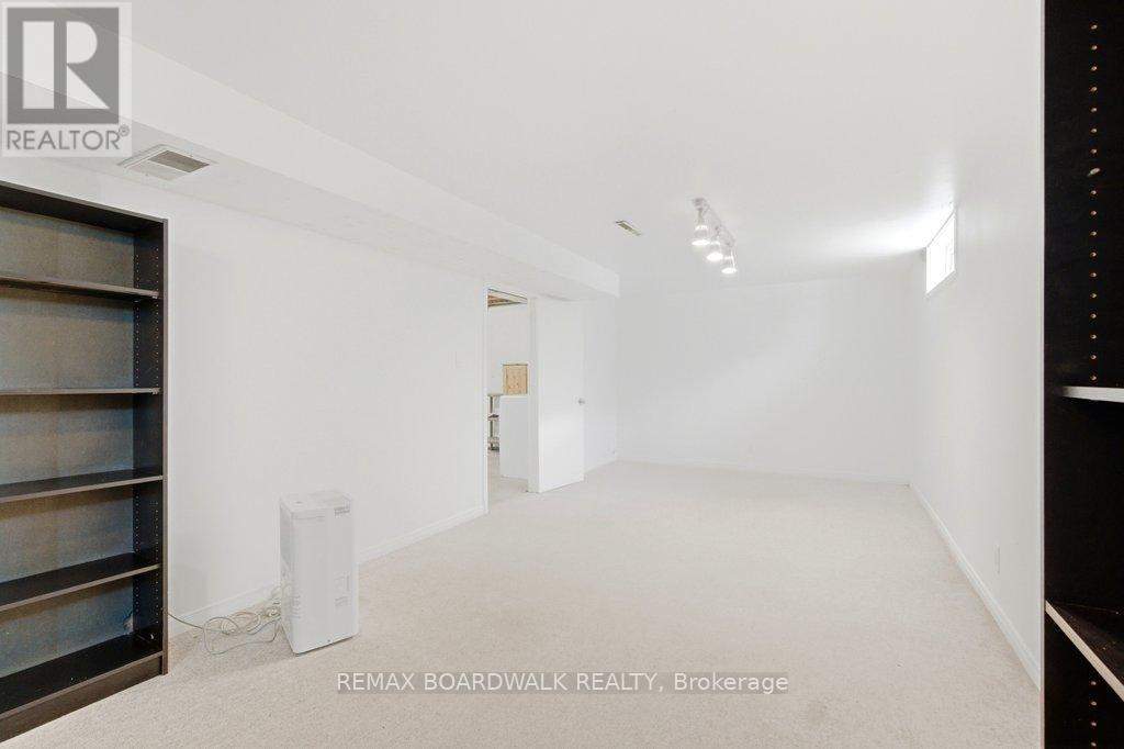 1279 Adirondack Drive, Ottawa, Ontario  K2C 2V7 - Photo 21 - X13210110