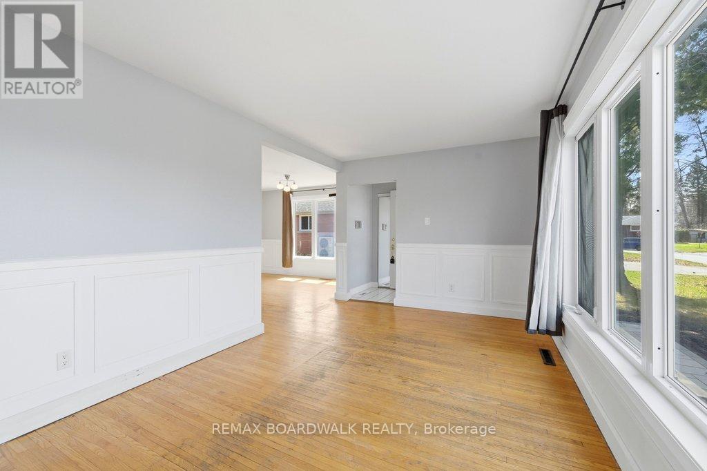 1279 Adirondack Drive, Ottawa, Ontario  K2C 2V7 - Photo 6 - X13210110