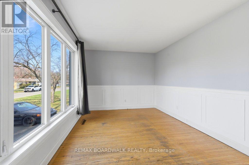 1279 Adirondack Drive, Ottawa, Ontario  K2C 2V7 - Photo 8 - X13210110