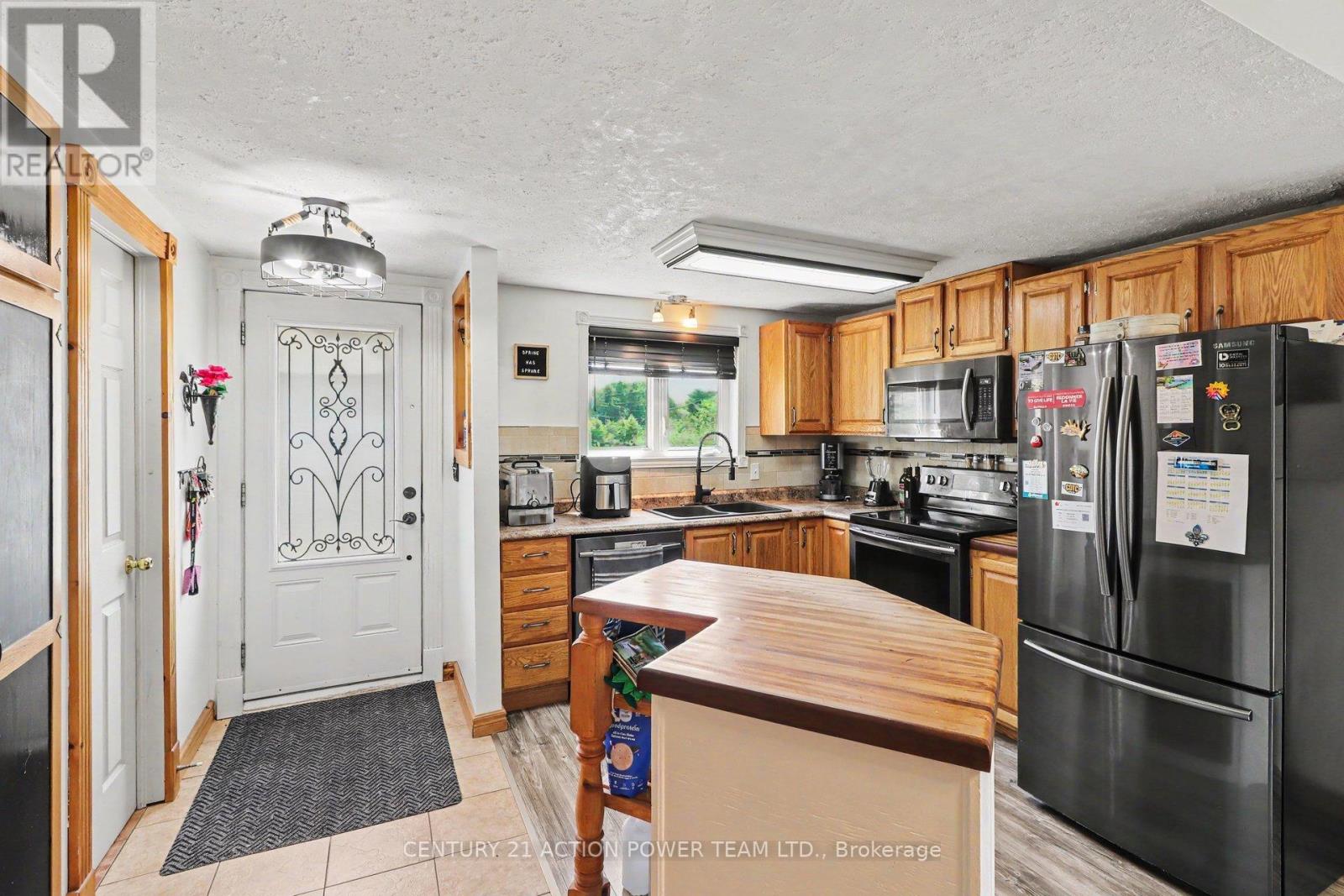 579 Montee Lajeunesse Road, Alfred And Plantagenet, Ontario  K0B 1A0 - Photo 13 - X13210386