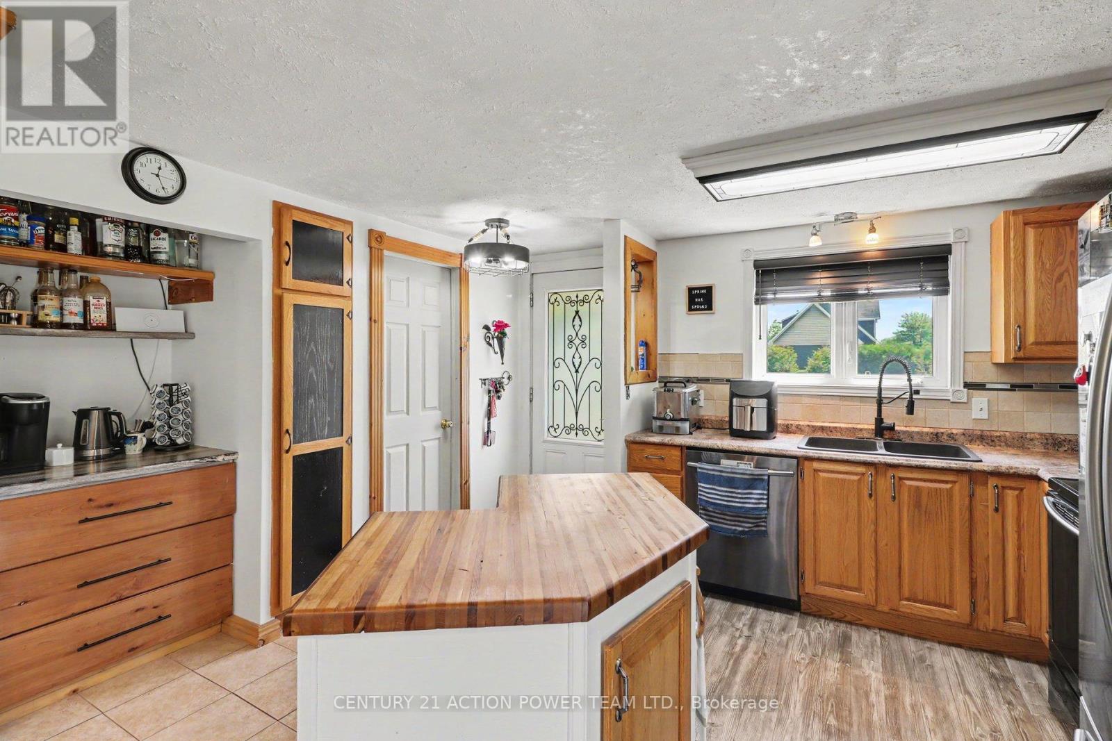 579 Montee Lajeunesse Road, Alfred And Plantagenet, Ontario  K0B 1A0 - Photo 15 - X13210386