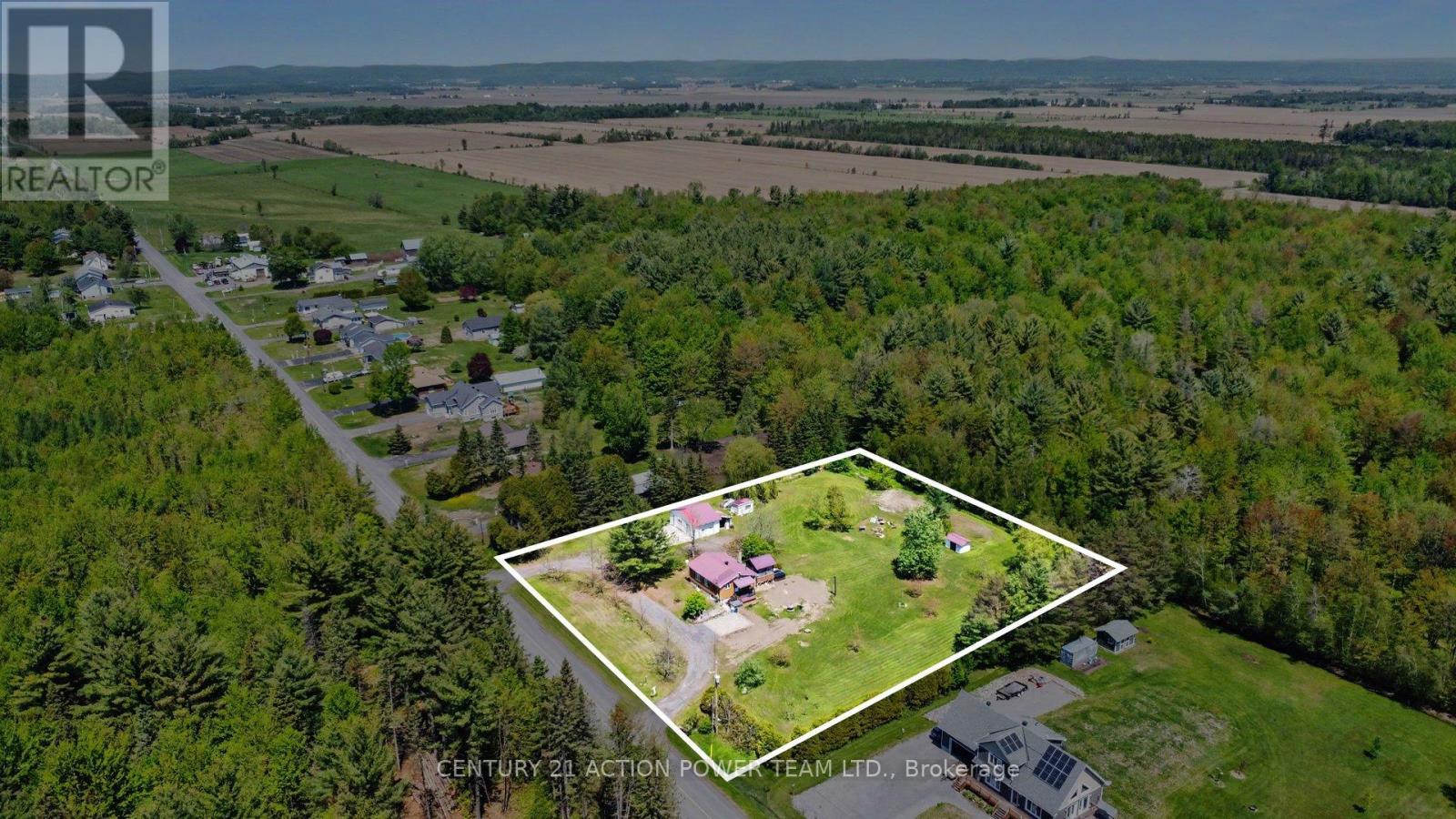 579 Montee Lajeunesse Road, Alfred And Plantagenet, Ontario  K0B 1A0 - Photo 39 - X13210386