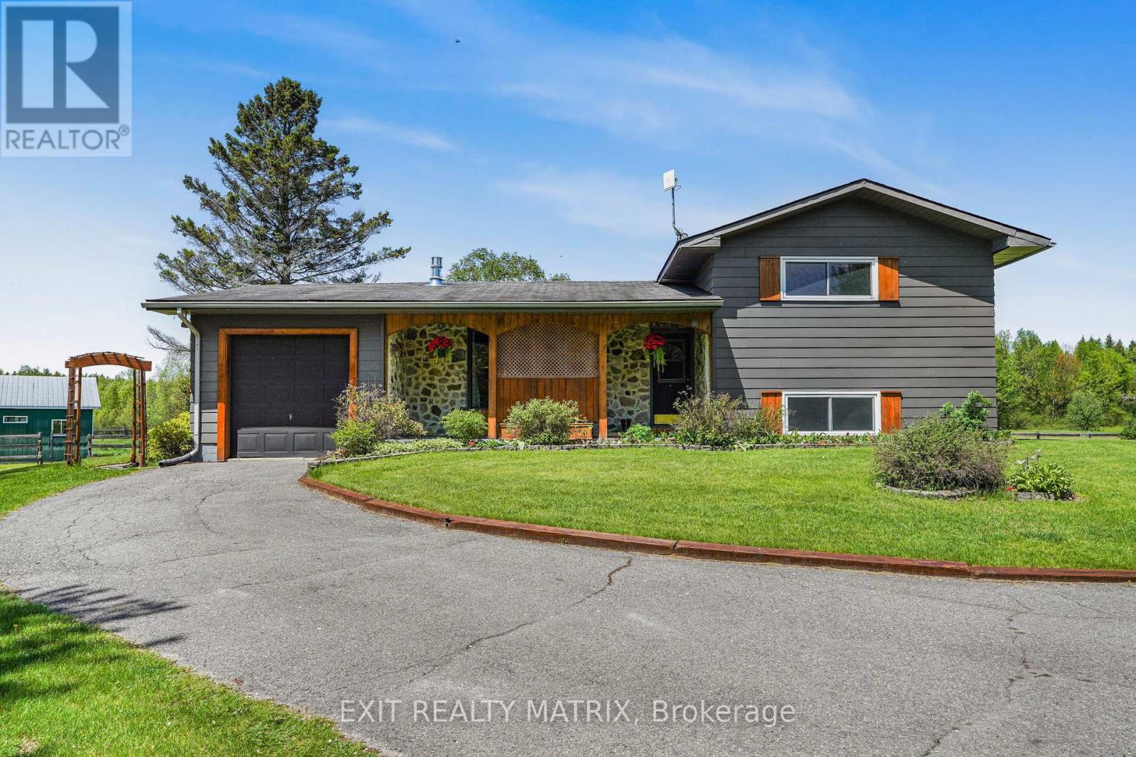 6416 SAUMURE ROAD, Ottawa, Ontario
