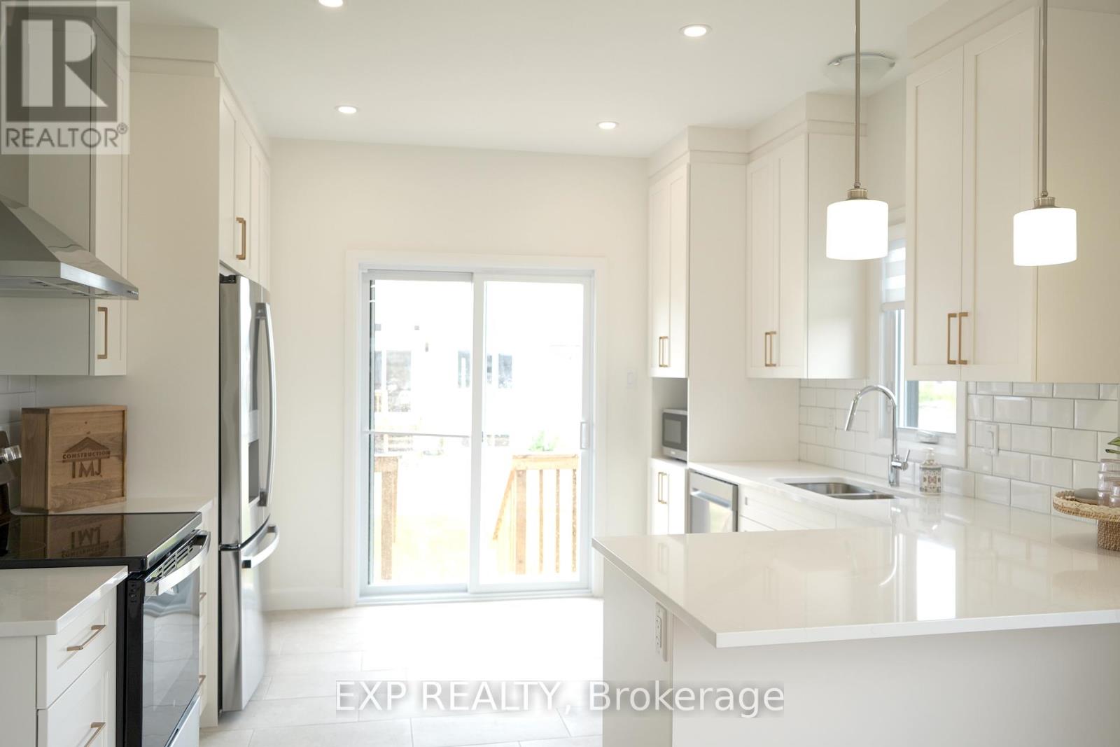 242 Queen Street, North Dundas, Ontario  K0C 1H0 - Photo 10 - X13210470