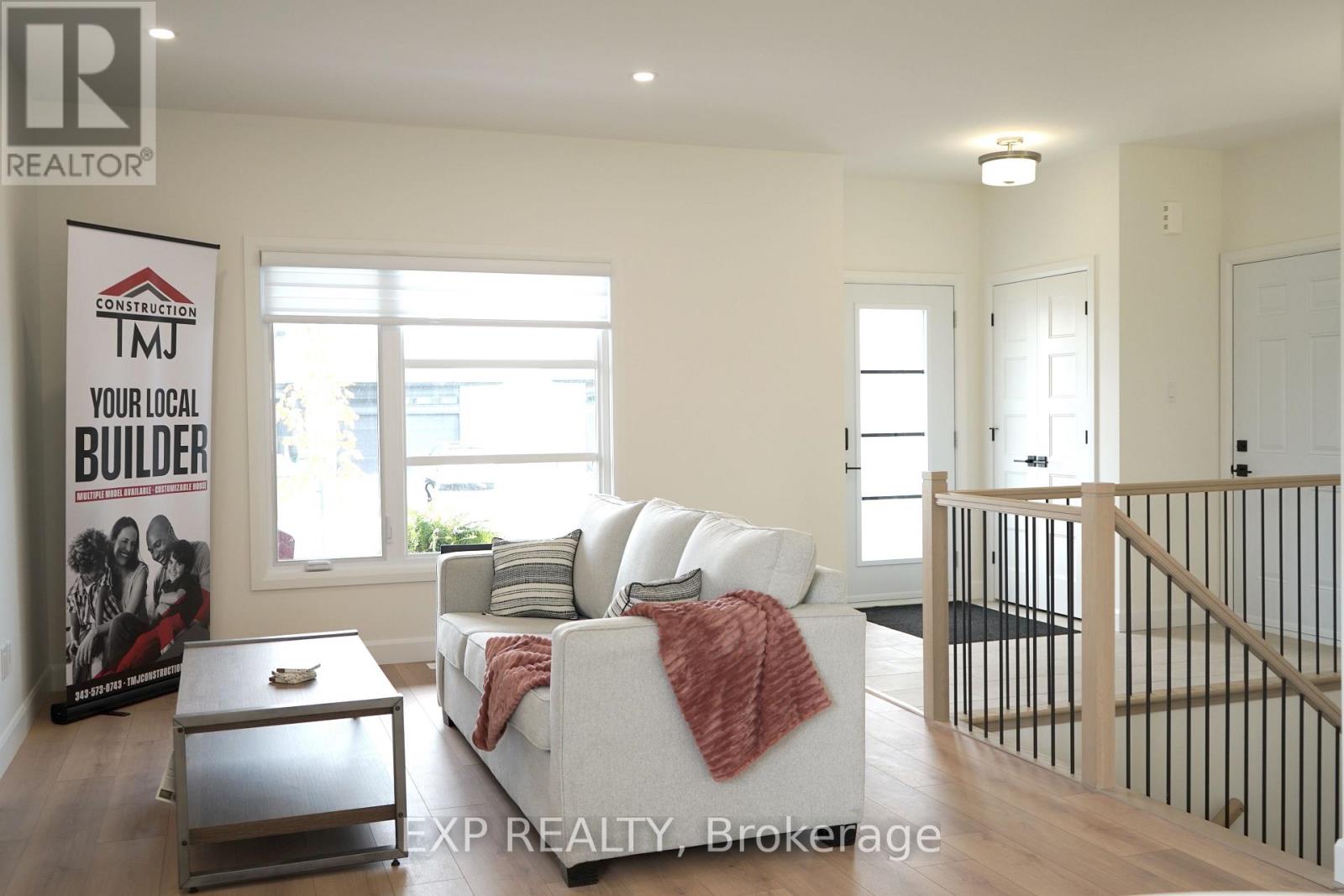 242 Queen Street, North Dundas, Ontario  K0C 1H0 - Photo 14 - X13210470