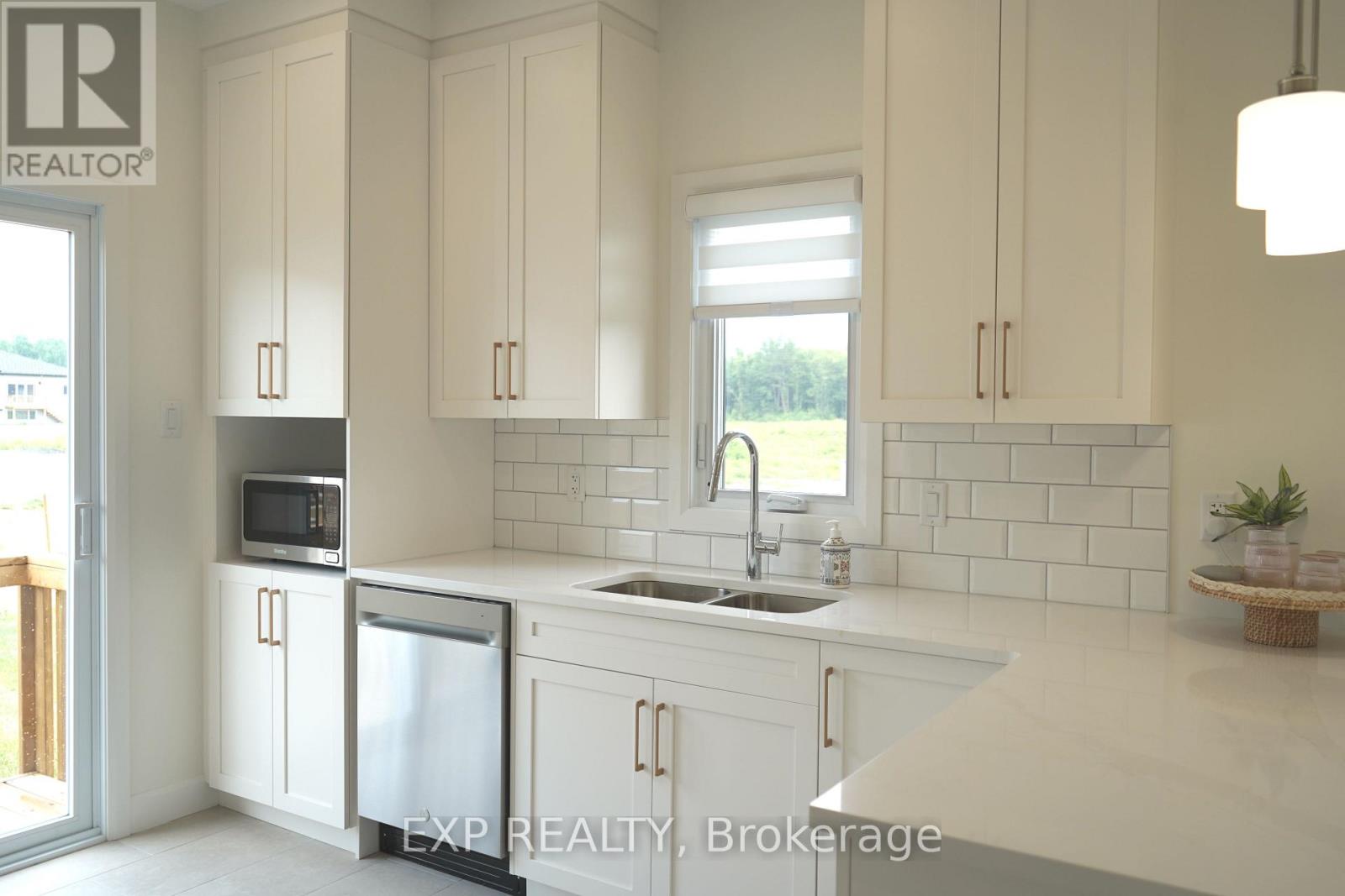 242 Queen Street, North Dundas, Ontario  K0C 1H0 - Photo 6 - X13210470
