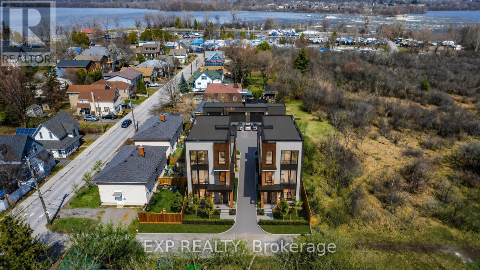2725 Rowatt Street, Ottawa, Ontario  K2B 5W4 - Photo 2 - X13210560