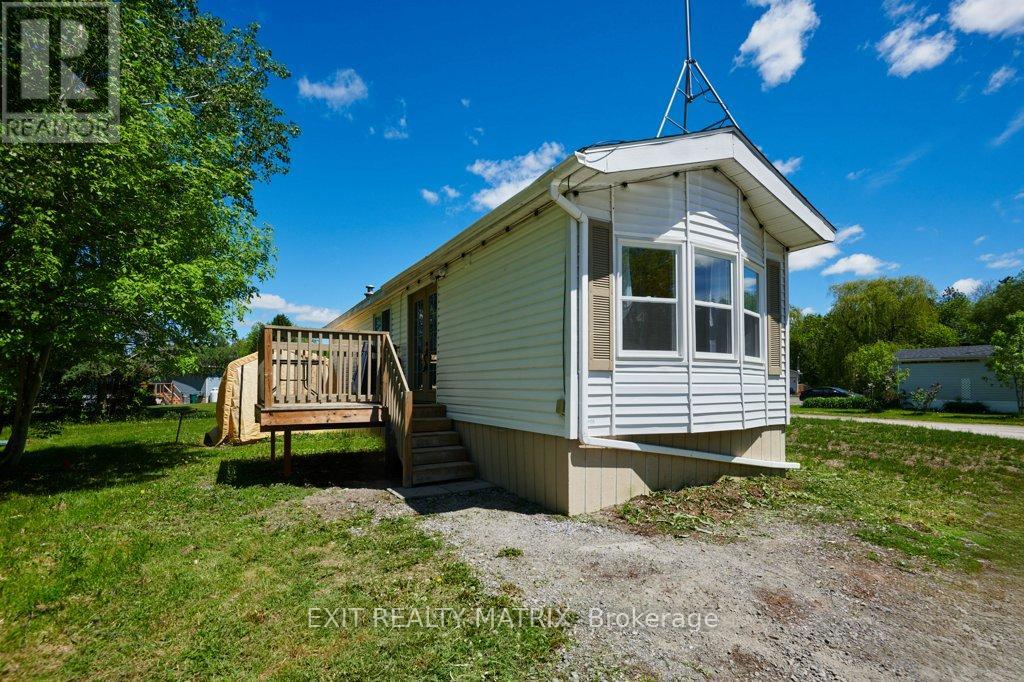 1376 Tigerlily Private, Ottawa, Ontario  K0A 1V0 - Photo 2 - X13210830