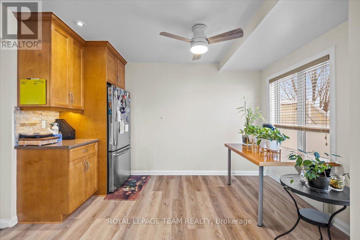 1137 Chimney Hill Way, Ottawa, Ontario  K1J 8Z7 - Photo 9 - X13210904