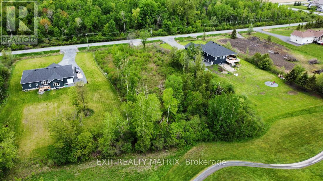 11980 Armstrong Road, North Dundas, Ontario  K0C 1K0 - Photo 2 - X13211048