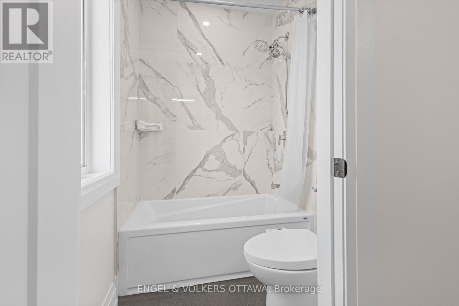 736 Sherbourne Road, Ottawa, Ontario  K2A 3H5 - Photo 41 - X13211304