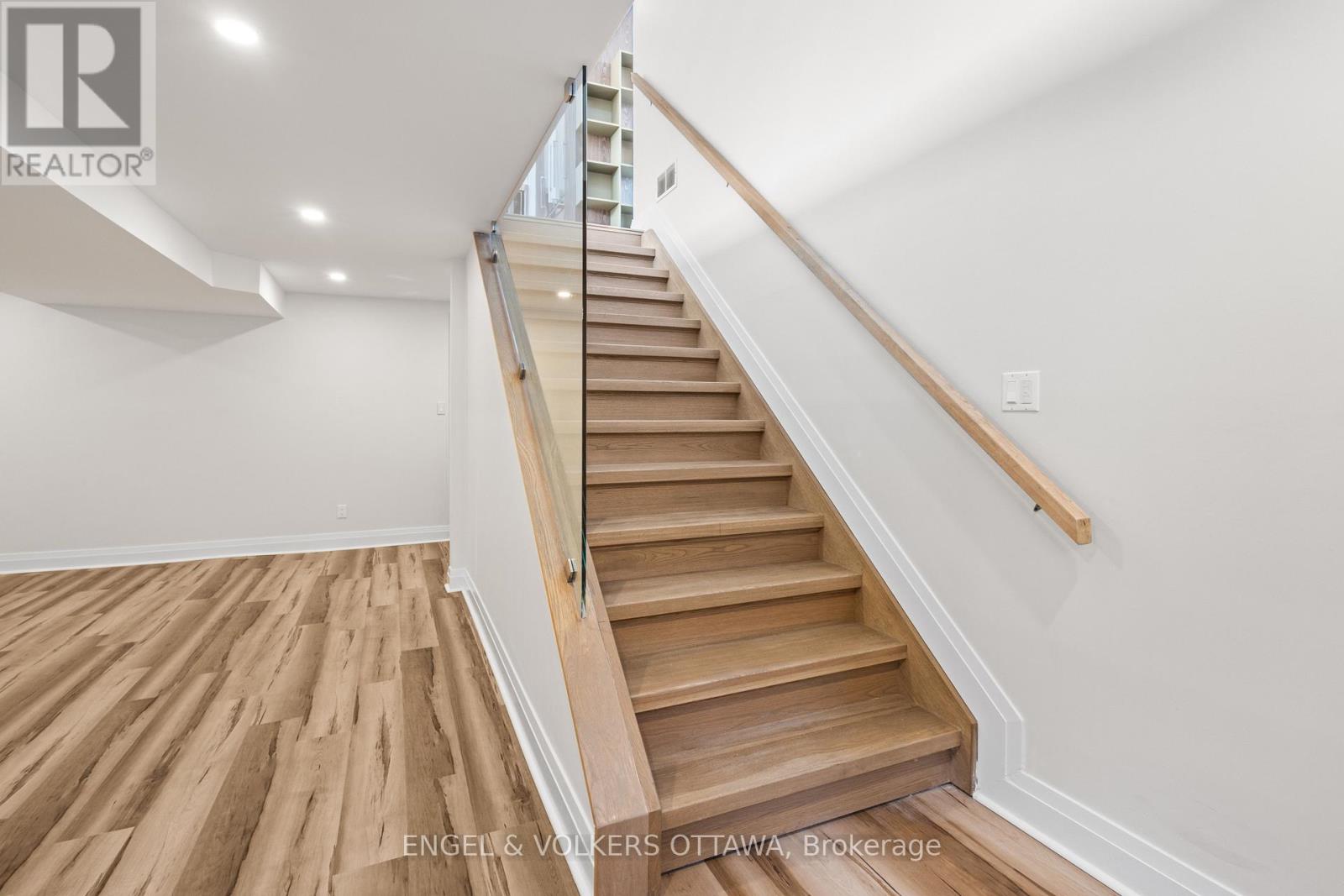 736 Sherbourne Road, Ottawa, Ontario  K2A 3H5 - Photo 43 - X13211304