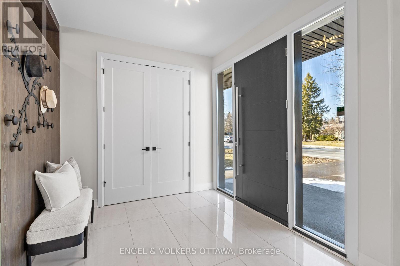 736 Sherbourne Road, Ottawa, Ontario  K2A 3H5 - Photo 5 - X13211304