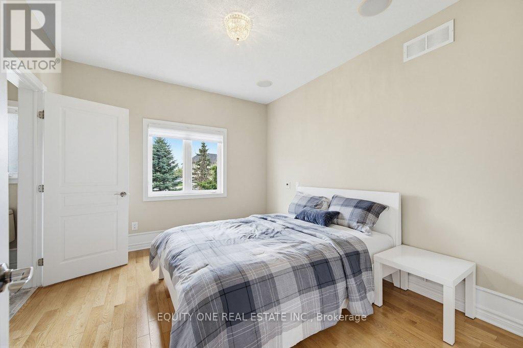 201 Trailgate Street, Ottawa, Ontario  K1V 0Z9 - Photo 8 - X13211430