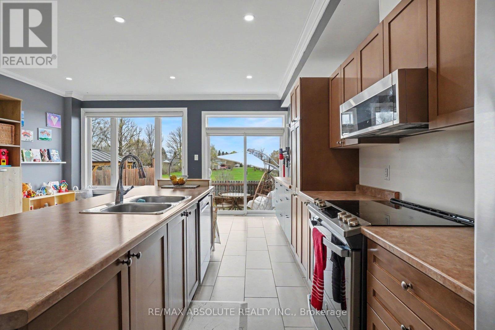 185 Desmond Trudeau Drive, Arnprior, Ontario  K7S 0H1 - Photo 5 - X13211668