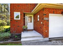 88 FURLONG CRESCENT, Ottawa, Ontario