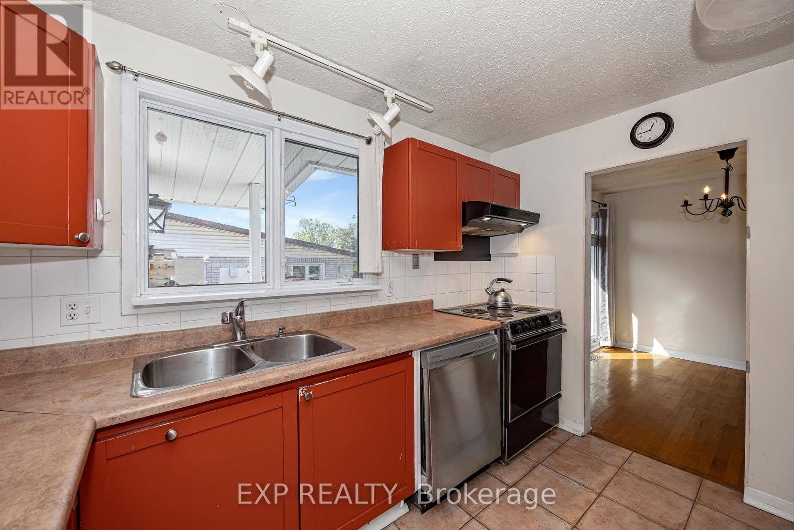 21 Southview Crescent, Ottawa, Ontario  K2E 5R4 - Photo 13 - X13211740