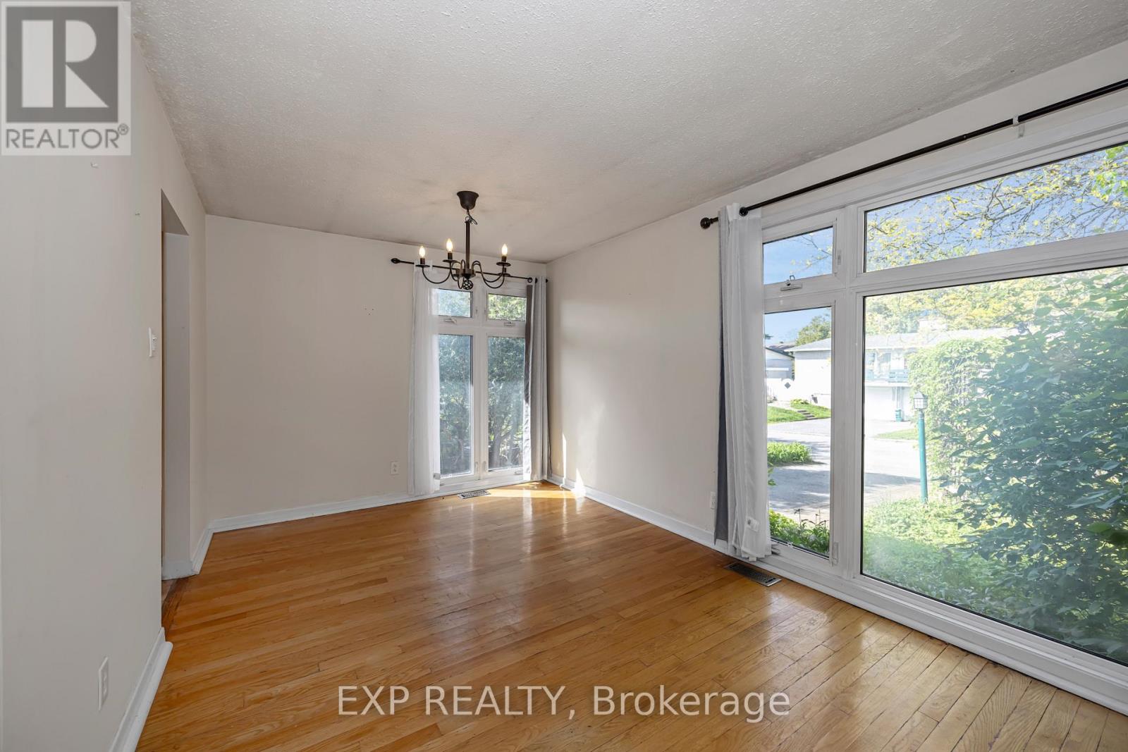 21 Southview Crescent, Ottawa, Ontario  K2E 5R4 - Photo 16 - X13211740