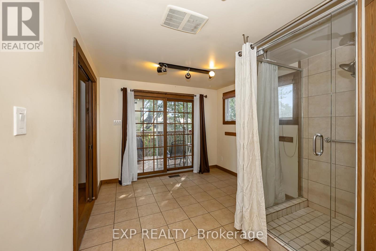21 Southview Crescent, Ottawa, Ontario  K2E 5R4 - Photo 17 - X13211740