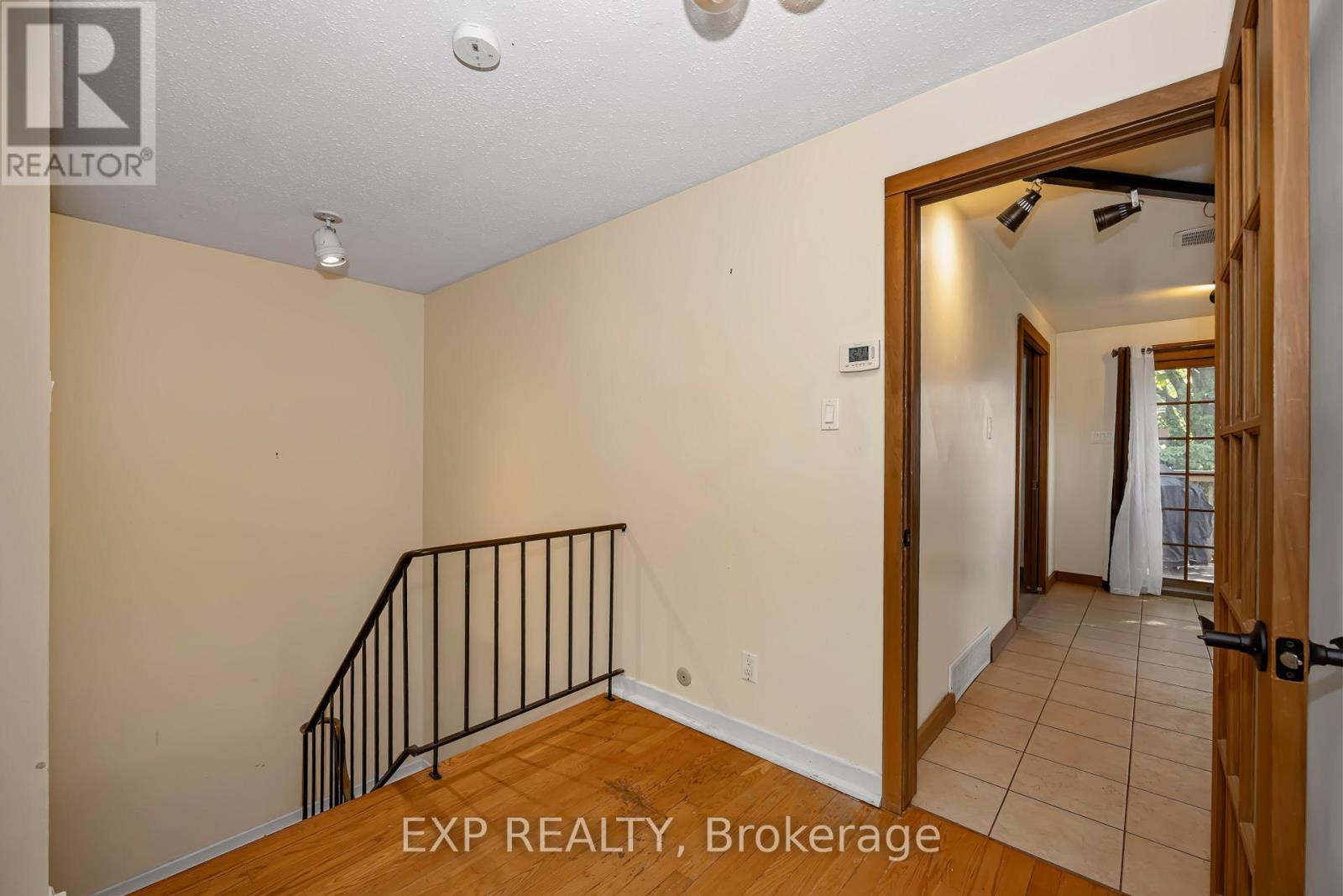 21 Southview Crescent, Ottawa, Ontario  K2E 5R4 - Photo 22 - X13211740