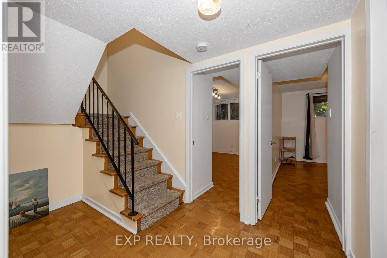 21 Southview Crescent, Ottawa, Ontario  K2E 5R4 - Photo 23 - X13211740
