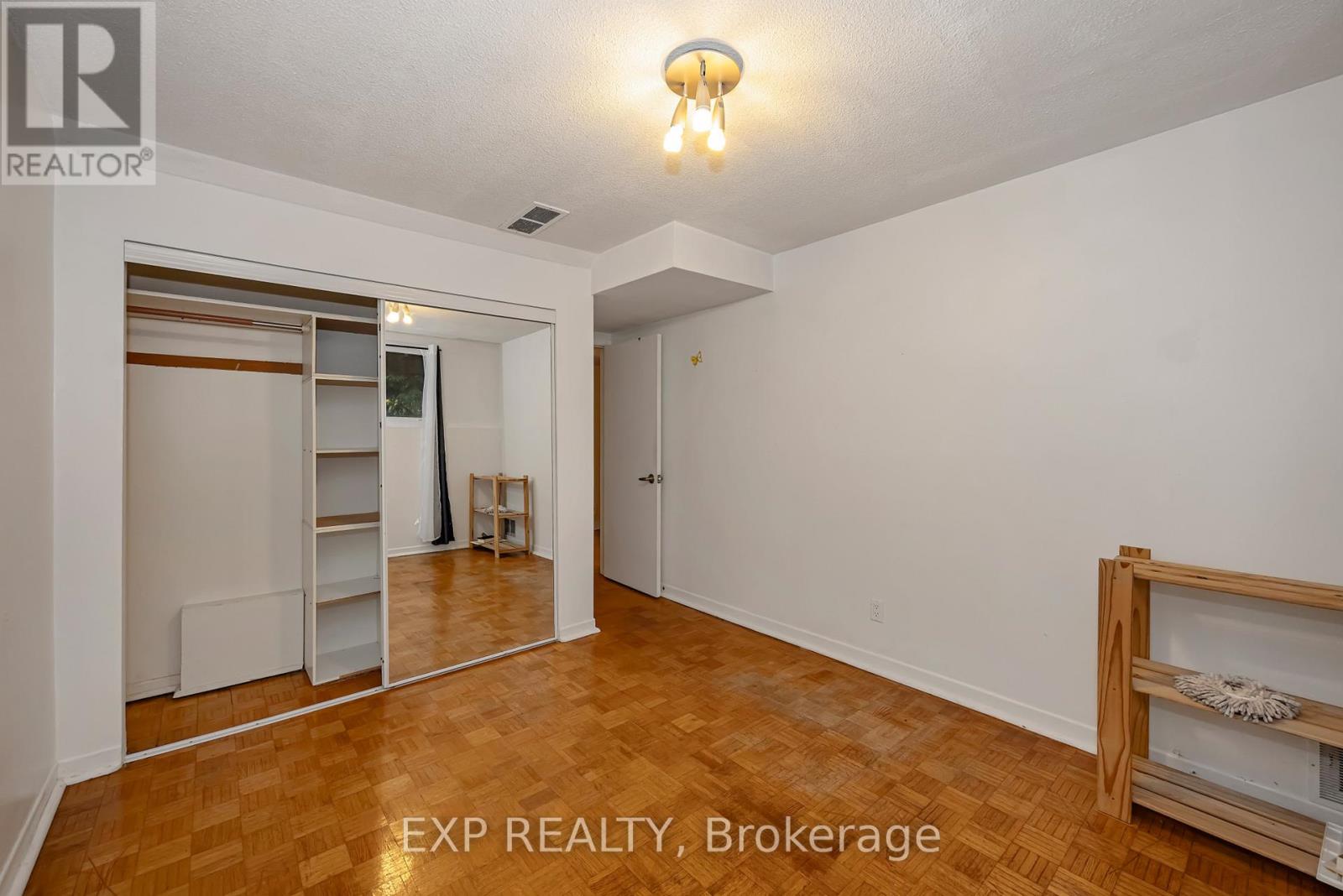 21 Southview Crescent, Ottawa, Ontario  K2E 5R4 - Photo 27 - X13211740