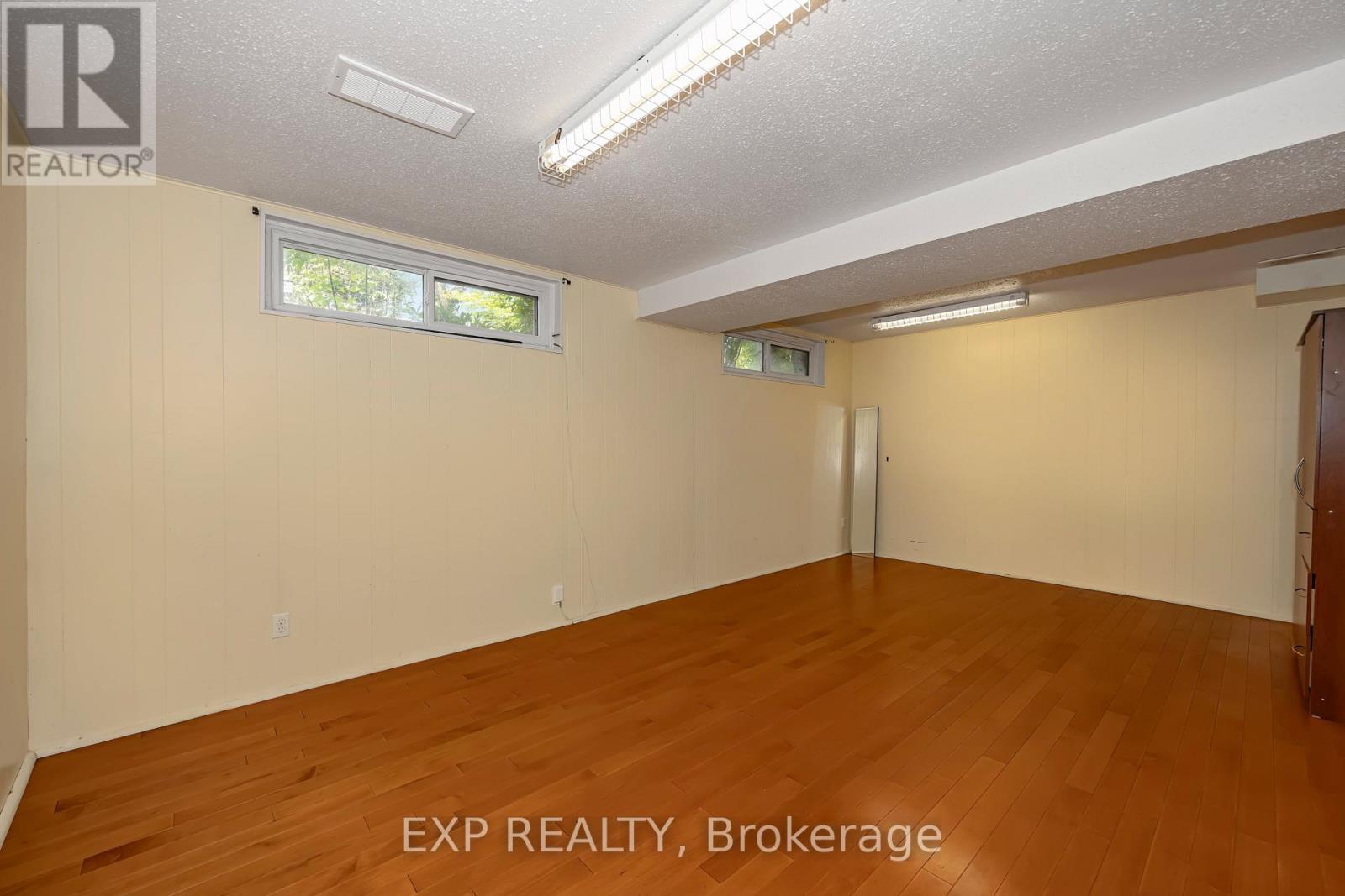 21 Southview Crescent, Ottawa, Ontario  K2E 5R4 - Photo 33 - X13211740